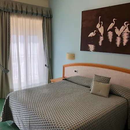 Grand Il Ninfeo Hotel 4*
