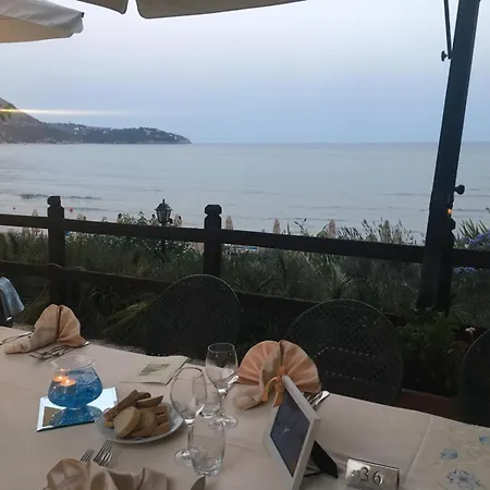 Grand Il Ninfeo Gaeta