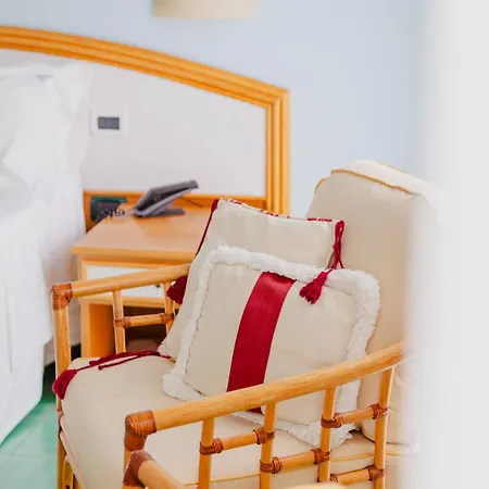 Grand Il Ninfeo Hotel 4*