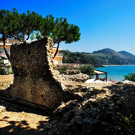Grand Il Ninfeo Gaeta